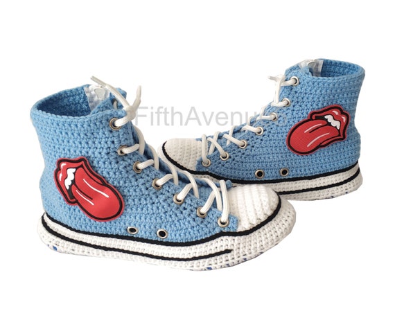 converse with lips
