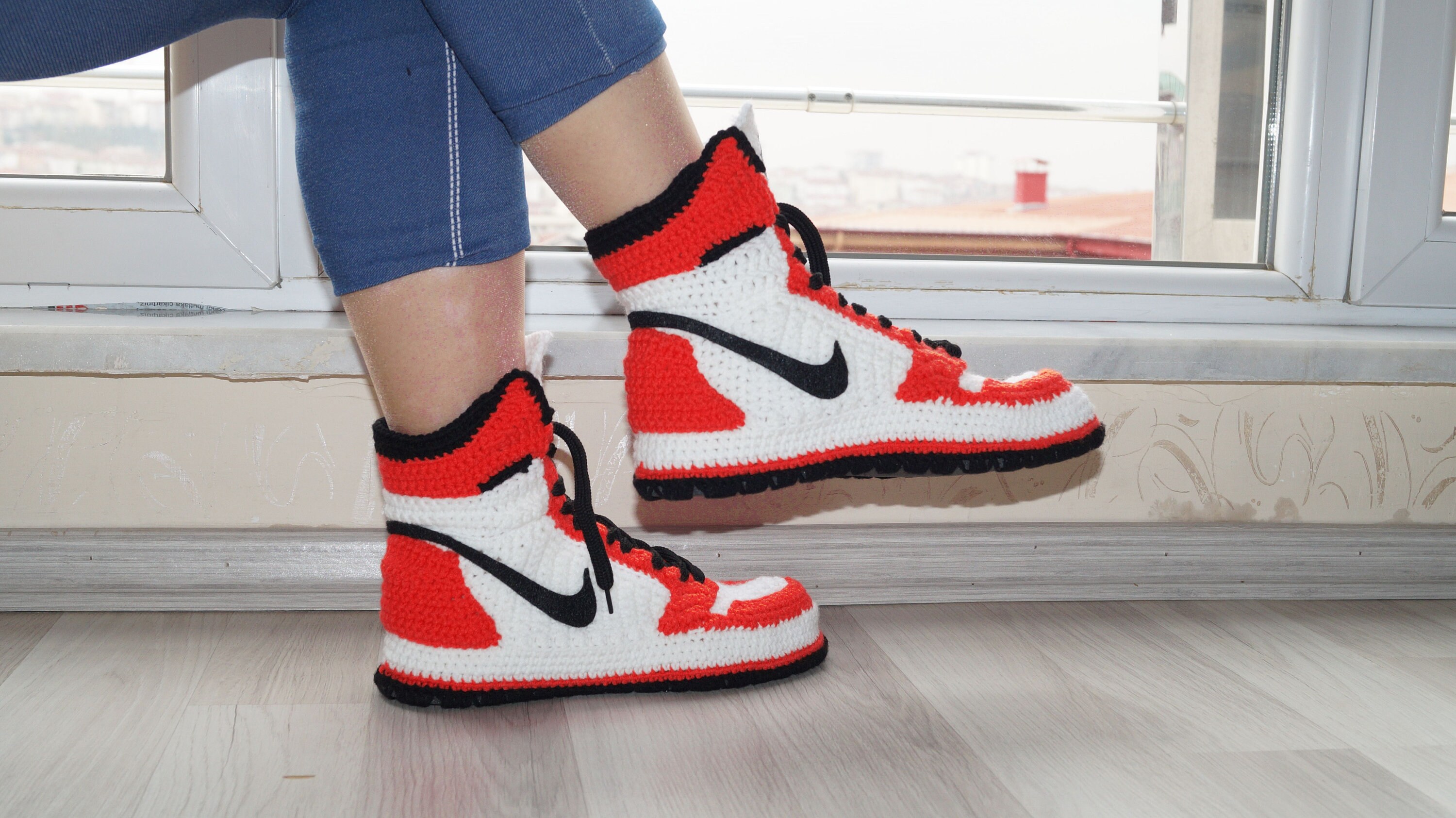 Air Jordan 1 Scarpe da basket rosso bianco nero fatto a mano | Etsy Italia