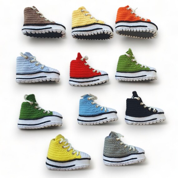 Converse infant 2024 booties socks