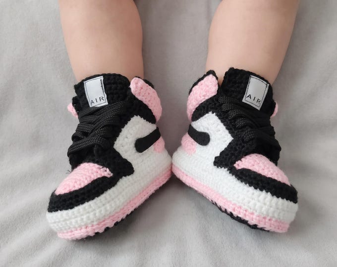 Pink Girl Jordan Crochet Baby Booties, Customizable Knit Baby Girl Shoes, Baby Shower Gift, Newborn Girl Outfit,Sneakers, Retro Girl Shoes