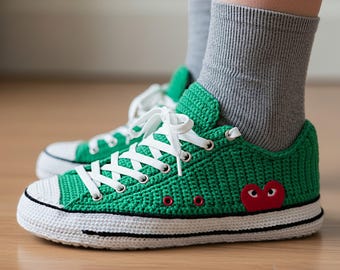 Gehäkelte Sneaker Hausschuhe – Unisex Kuschelschuhe, Sneakerhead Geschenk, Basketball Fan Stil