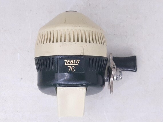 Vintage Zebco 76 Spincasting Reel With Star Drag, Green and Beige