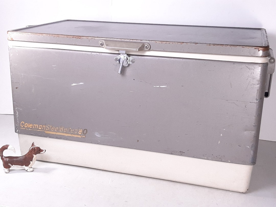 Vintage 1988 Coleman Steel Belted 80 Metal Cooler, Gray, 28x 15 X 