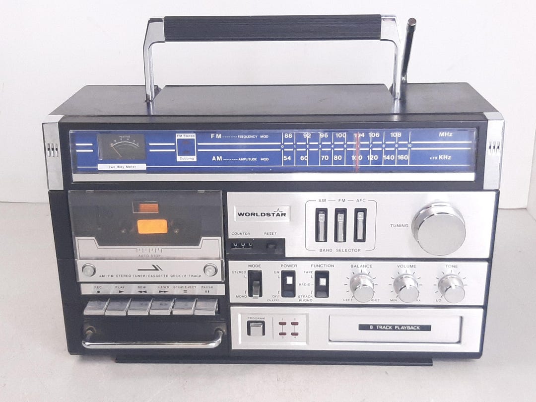 Vintage Worldstar Model MC-1 AM/FM Stereo Tuner With Cassette and Vintage Worldstar Model MC-1 AM/FM Stereo Tuner With Cassette and