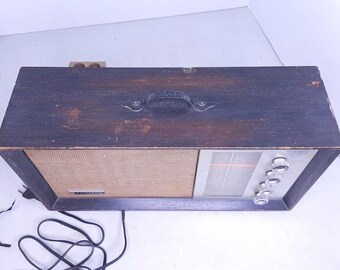 Vintage Panasonic RE 7257 AM FM Radio With Tweed Speaker Cover