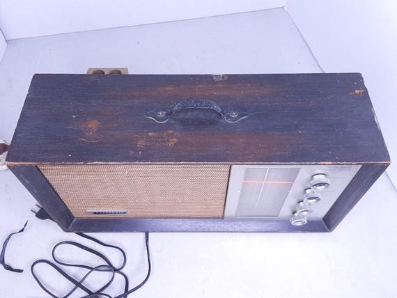 Vintage Panasonic RE 7257 AM FM Radio With Tweed Speaker Cover