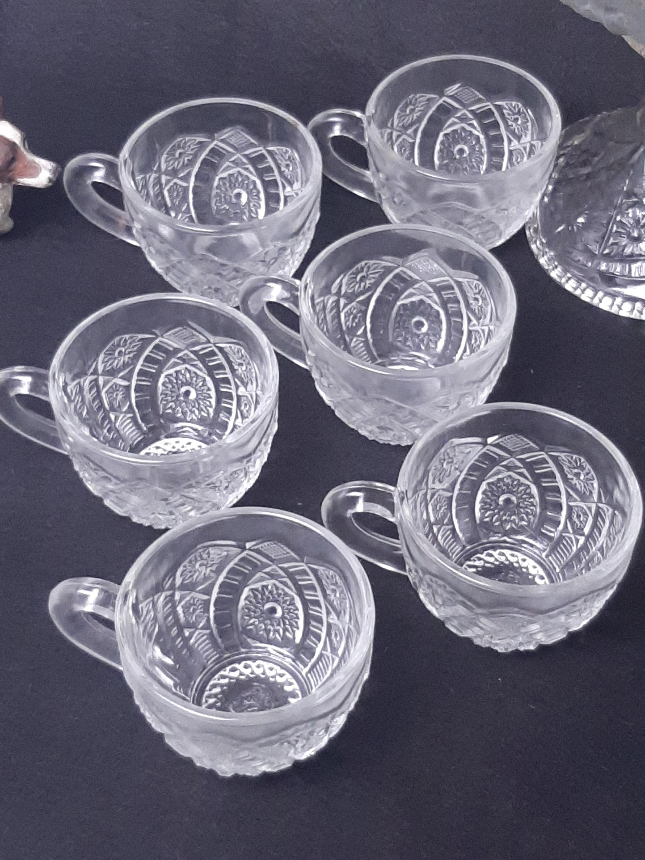 Vintage Thatcher Glass Mckee the Yorktown 14pc. Crystal Punch Set