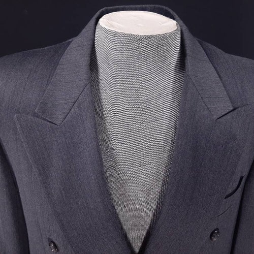 Vintage Zeidler and Zeidler popular Peak Lapel Double Breasted Sport Coat, 44R, Poly/Wool, Gray with Blue Stripes, Ventless, Fully Lined, Excellent