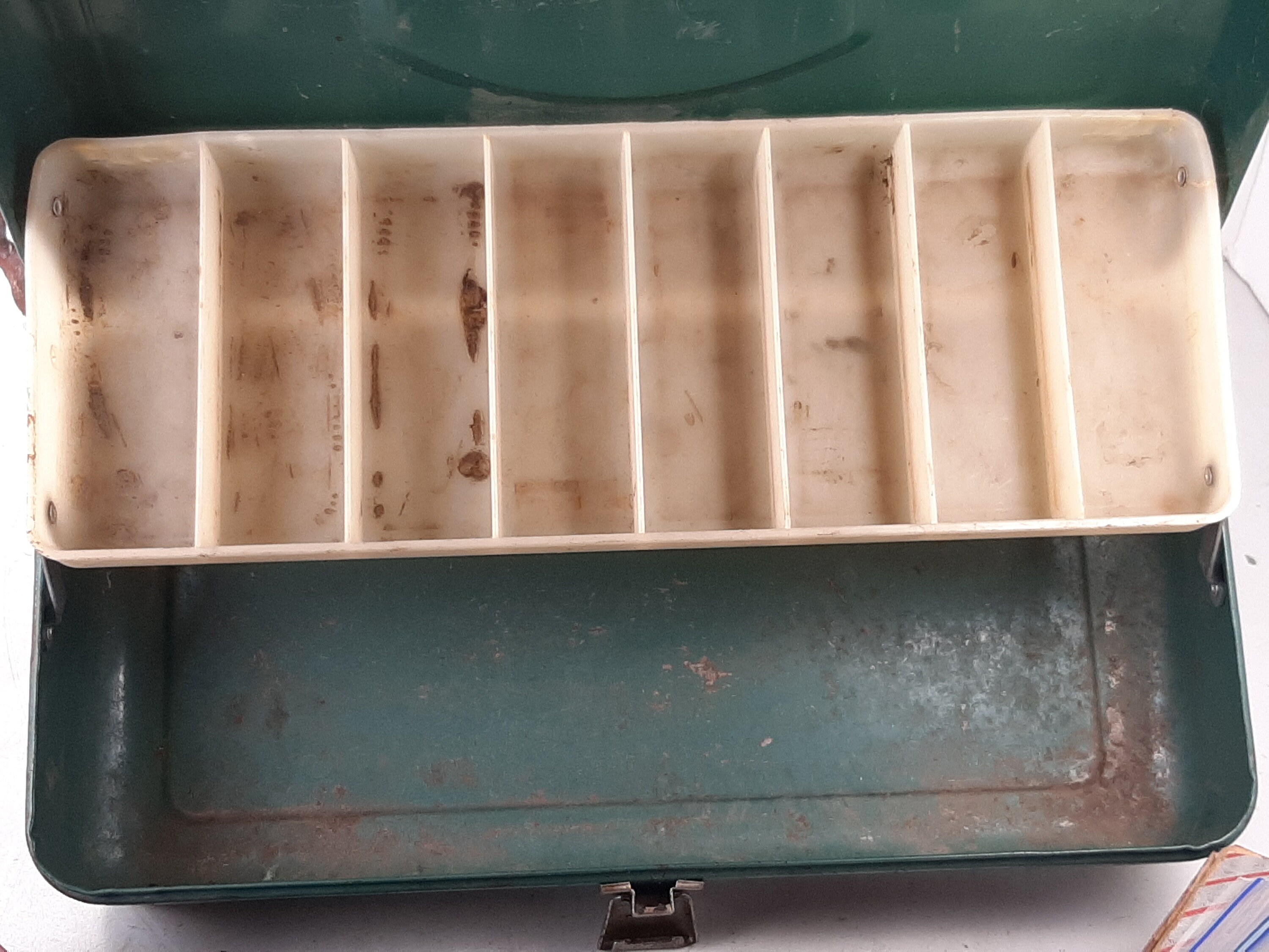 Vintage 1950s Victor Fishing Metal Tackle Box w/Lures Reels Plus Atco  Lititz,PA