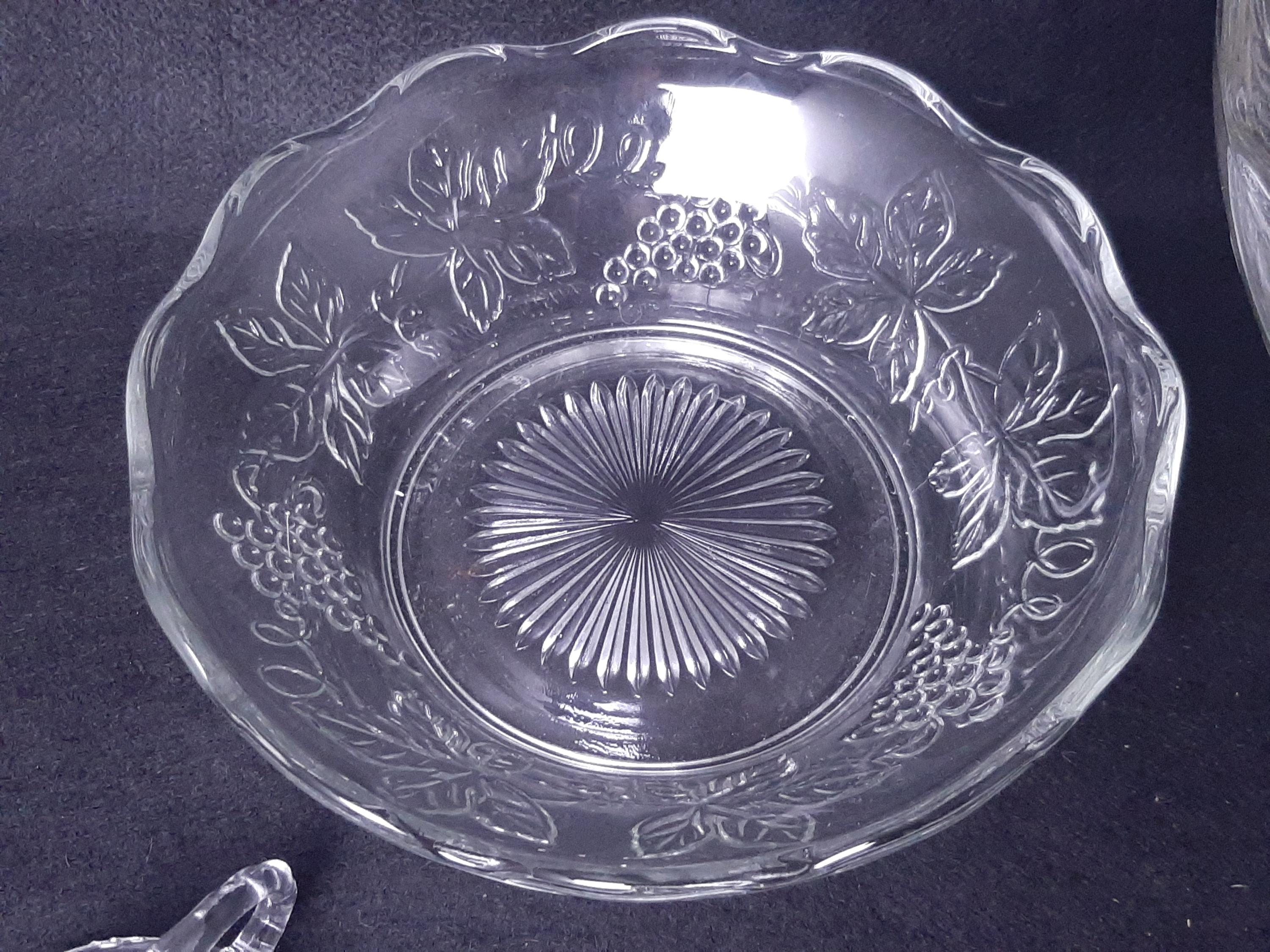 Vintage Anchor Hocking Grape Pattern 27pc Punch Bowl Set