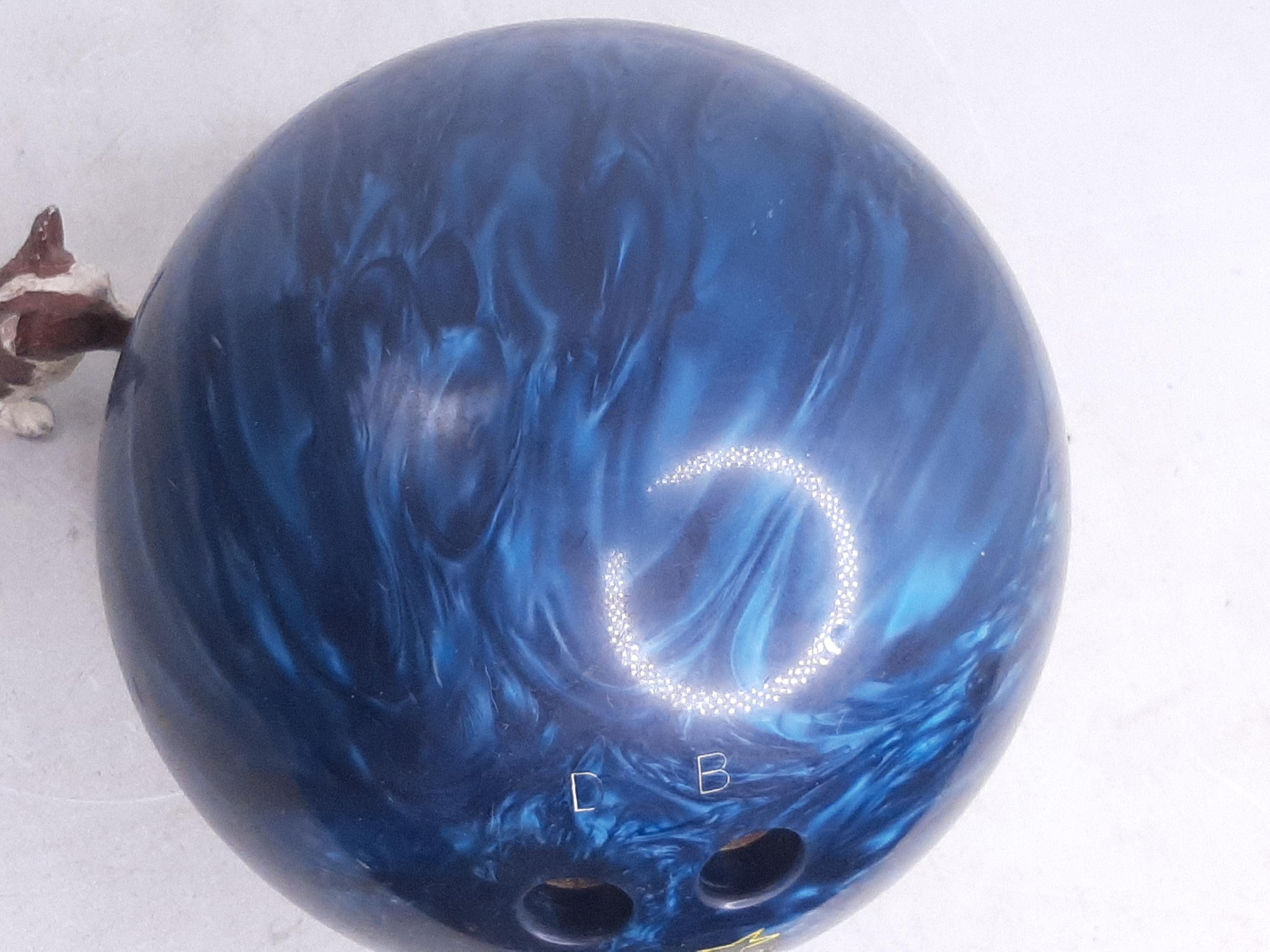 Vintage Galaxie 300 Blue Swirl Bowling Ball, 14lb 9oz Ball