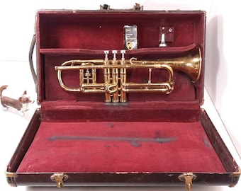Vintage 1947 C.G. Conn 80a Cornet in Original Hard Case, with Extra Bach 7C Mouthpiece, Works Well, Good Condition, Some Dents & Wear