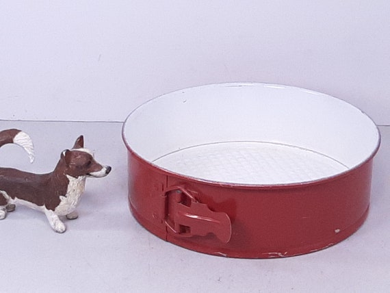 Vintage Nordic Ware Red and White 9 Springform Pan With Checkered Bottom,  Very Good Condition, Mild Wear, Red and White Cheesecake Pan 