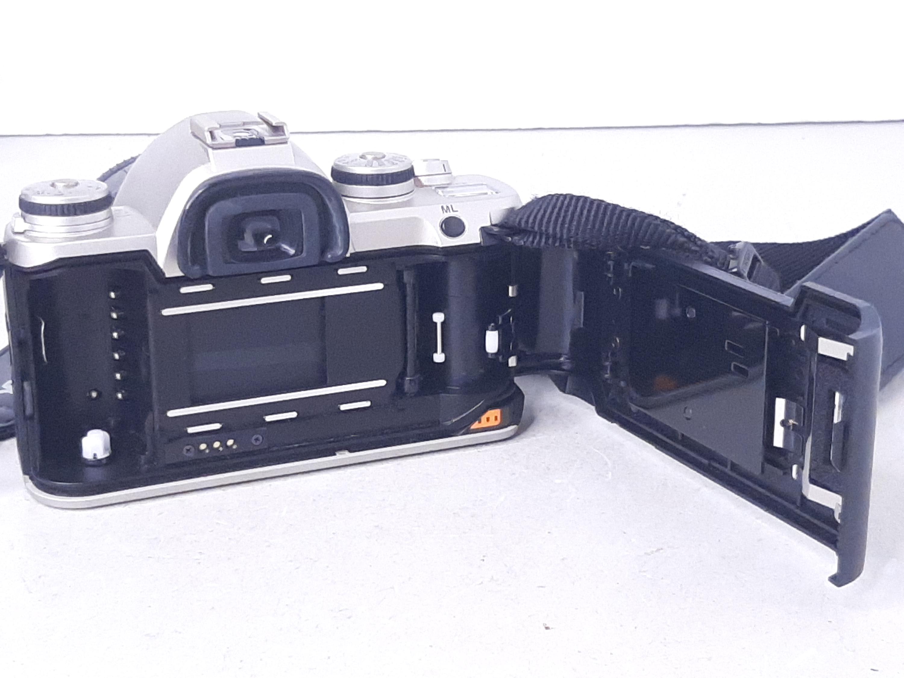 Vintage Pentax ZX-M SLR 35mm Film Camera With SMC Pentax-a 35-80mm