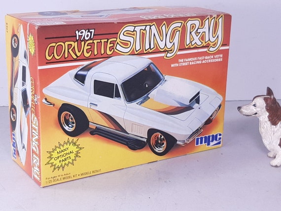 Vintage MPC 1967 Corvette Stingray 1:25 Scale Model Kit, Mostly