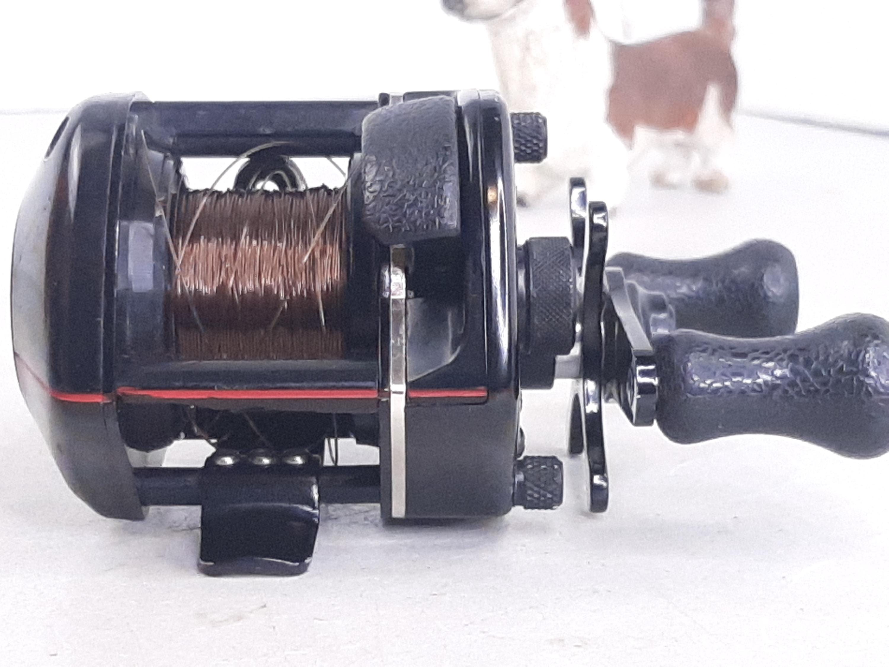 Vintage Shimano Bantam Magnumlite 2200SG Baitcasting Reel