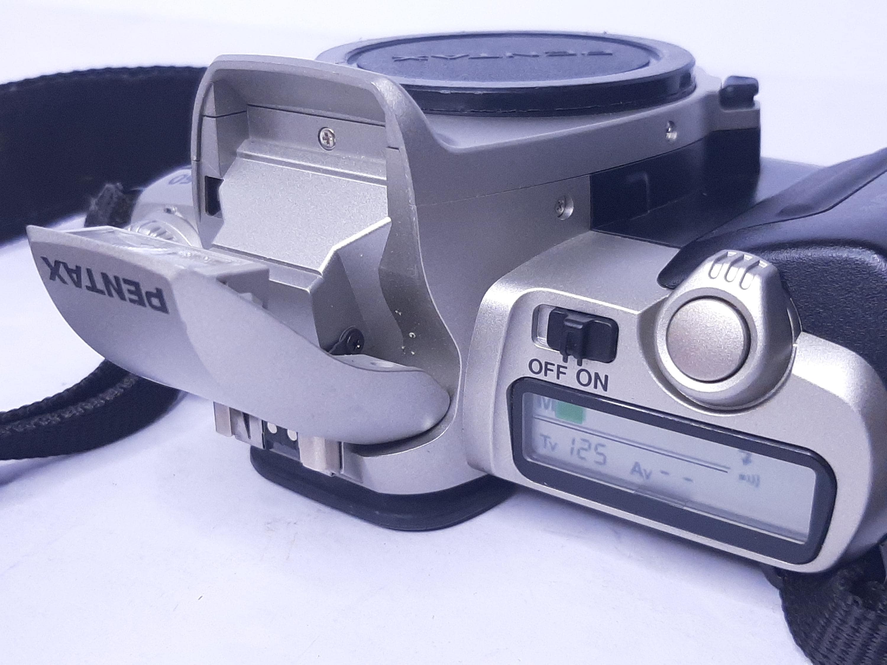 Vintage Pentax ZX-50 SLR 35mm Film Camera Body for Repair, Mirror
