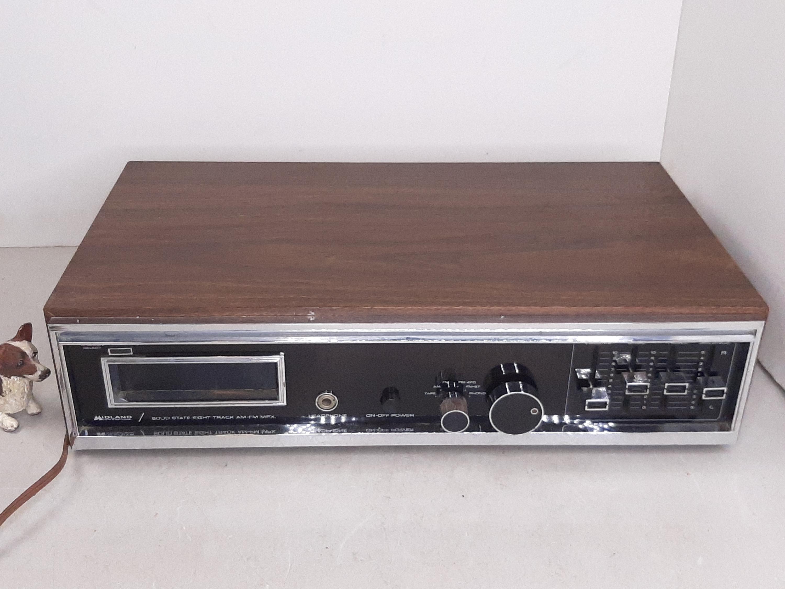 Vintage Midland 19-528 Wood Grain 8-track Player With AM/FM MPX