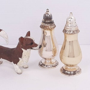 Vintage Oneida Community Ltd Henley Salt and Pepper Shakers, 5&quot; tall, Silverplated Salt and Pepper Shakers, Henley Oneida Salt and Pepper