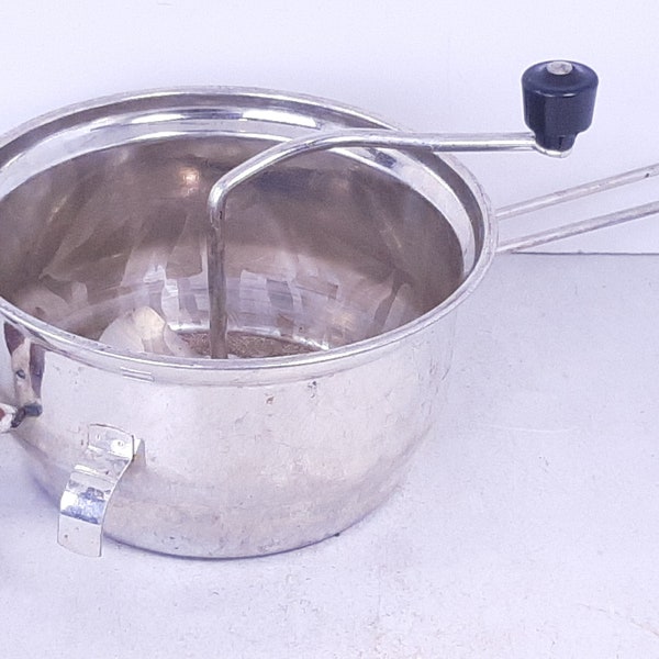 Vintage Foley Mfg Co Food Mill, 3.5Qt 9" Foley Food Mill, Very Good Condition,  Superficial Wear, Large Food Ricer, Canning Supplies