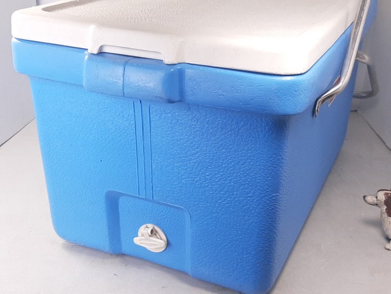 Vintage Coleman Light Blue Plastic Picnic Basket Style Cooler