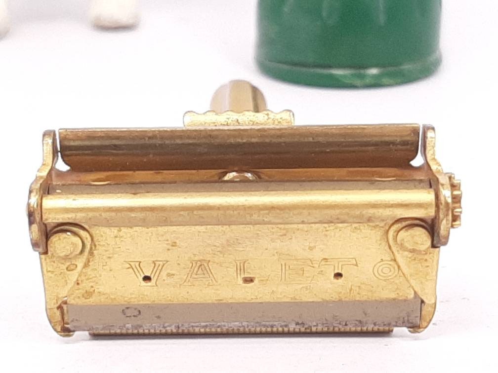 Vintage Vault Razor Vintage Valet Razor and Shaving Brush, Gold Tone Single Edge Razor ...