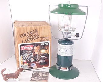 Vintage Coleman Two Mantle Fuel Lantern W Case Green 288 288A700