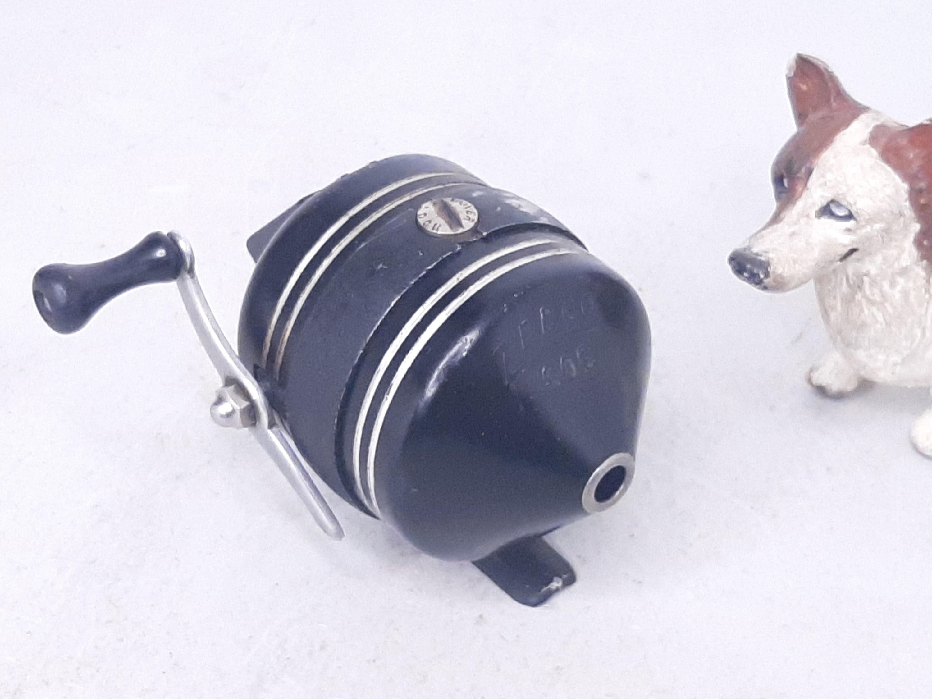 Vintage Zebco 606 Spincasting Reel With Broken Handle, Good