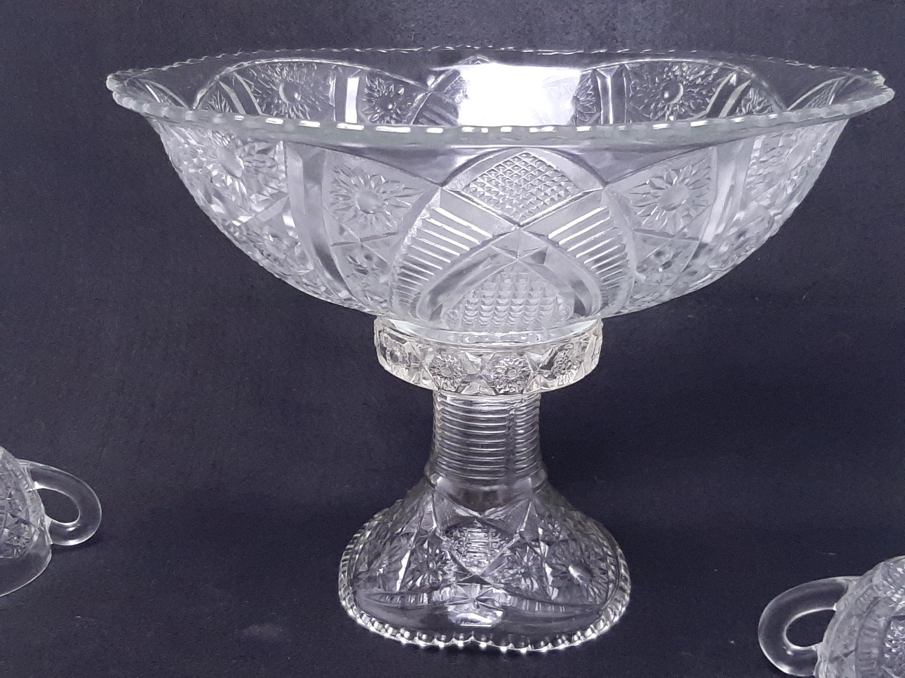 Vintage Thatcher Glass Mckee the Yorktown 14pc. Crystal Punch Set