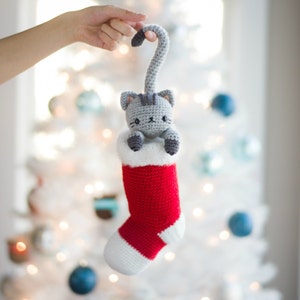 Chester the Christmas Cat Crochet Pattern image 1