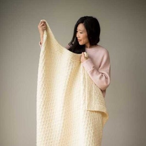 Chunky Dotty Blanket Knit Pattern image 3