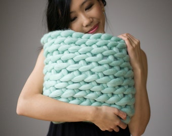 Extreme Crocheted Cushion Pattern