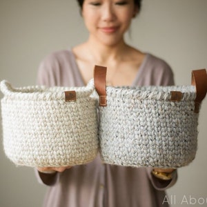 Waistcoat Basket Crochet Pattern image 1