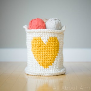 Crochet Heart Basket Pattern image 1