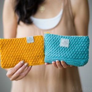 Star Stitch Pouches Crochet Pattern