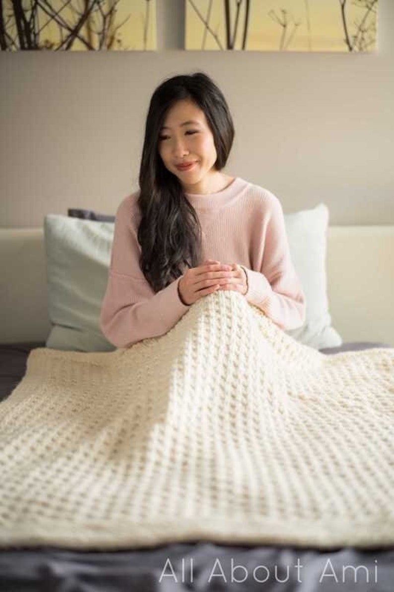 Chunky Dotty Blanket Knit Pattern image 1