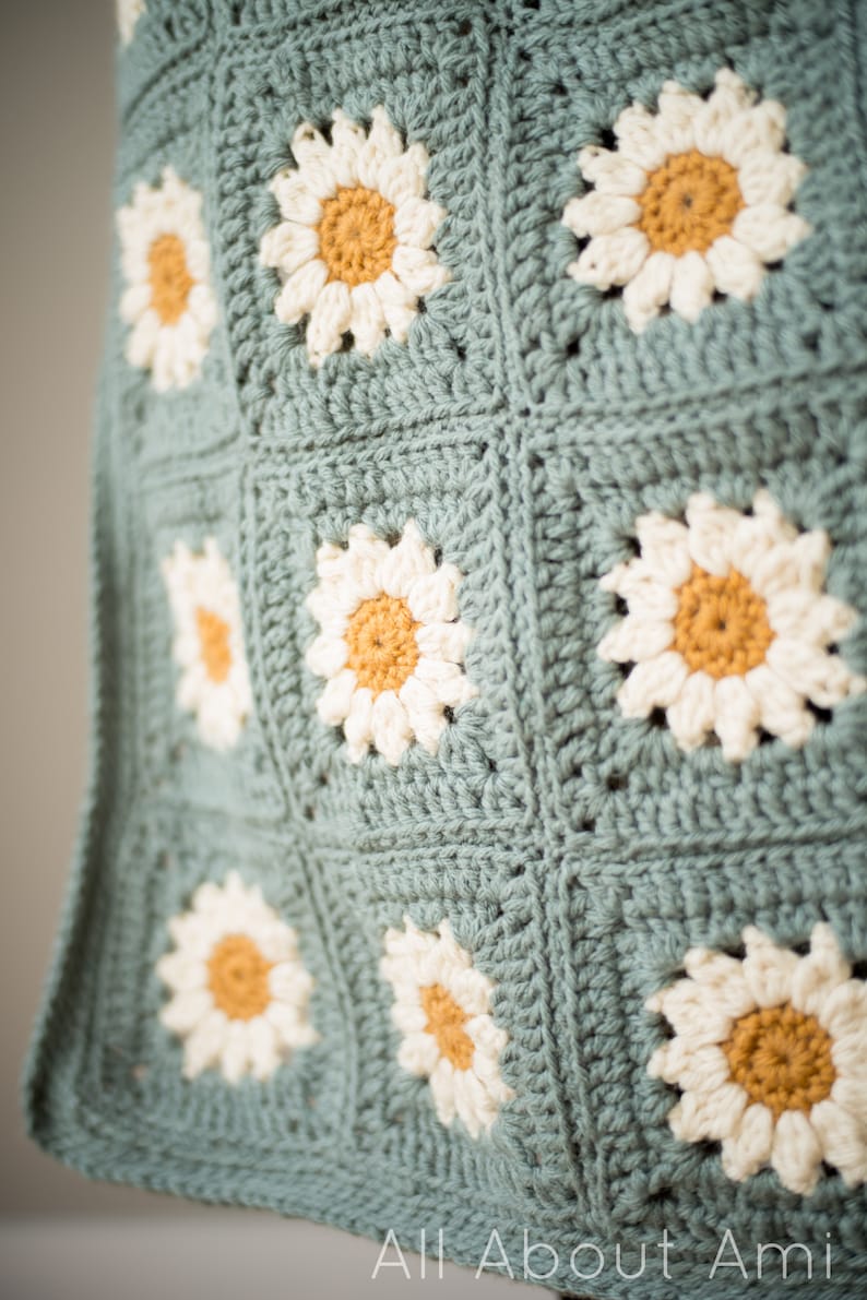Cozy Days Daisy Blanket Crochet Pattern image 5