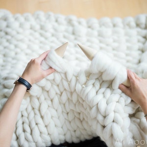 Extreme Knitted Blanket Pattern image 1