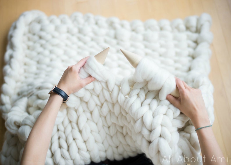 Extreme Knitted Blanket Pattern image 1