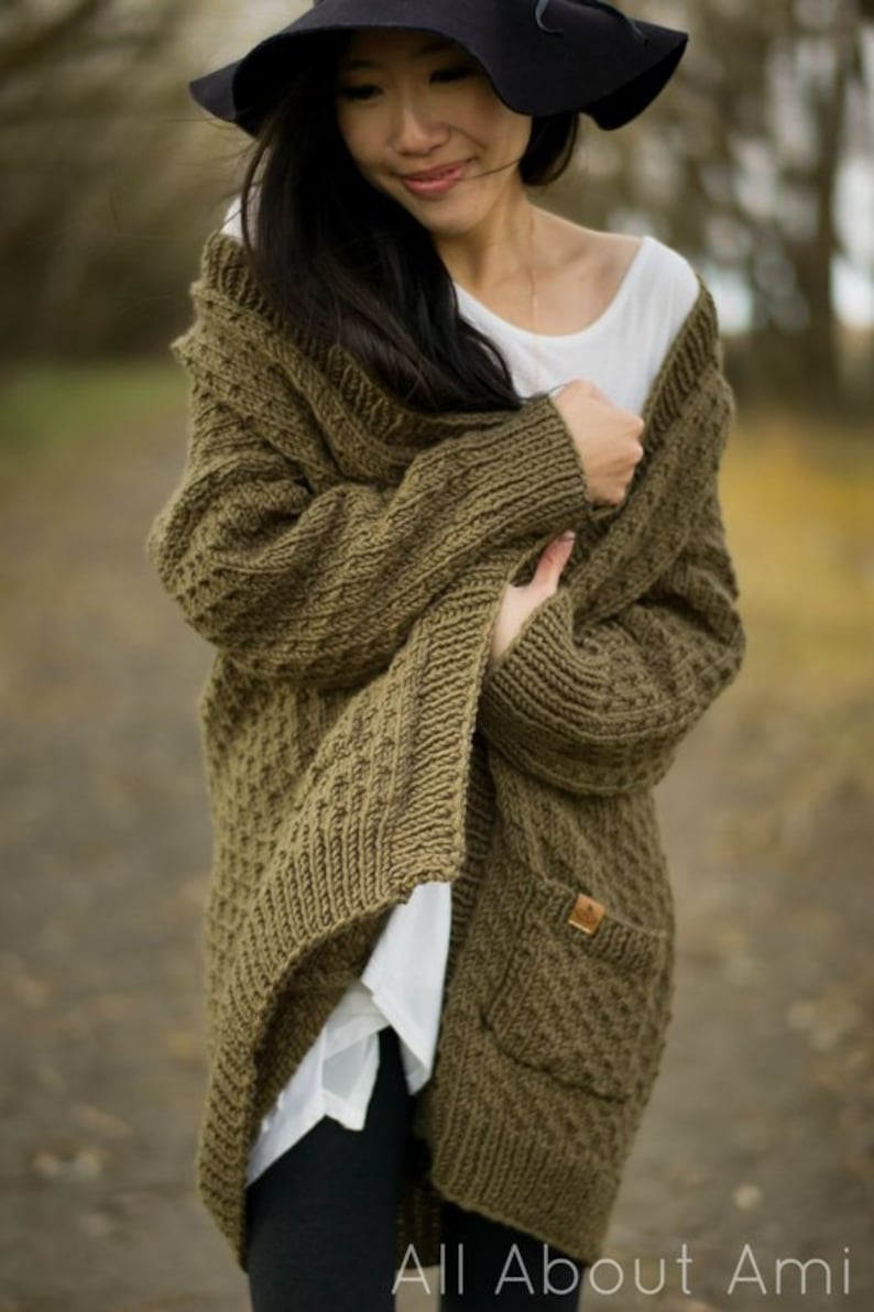 Dotty Cardigan Knit Pattern image 1