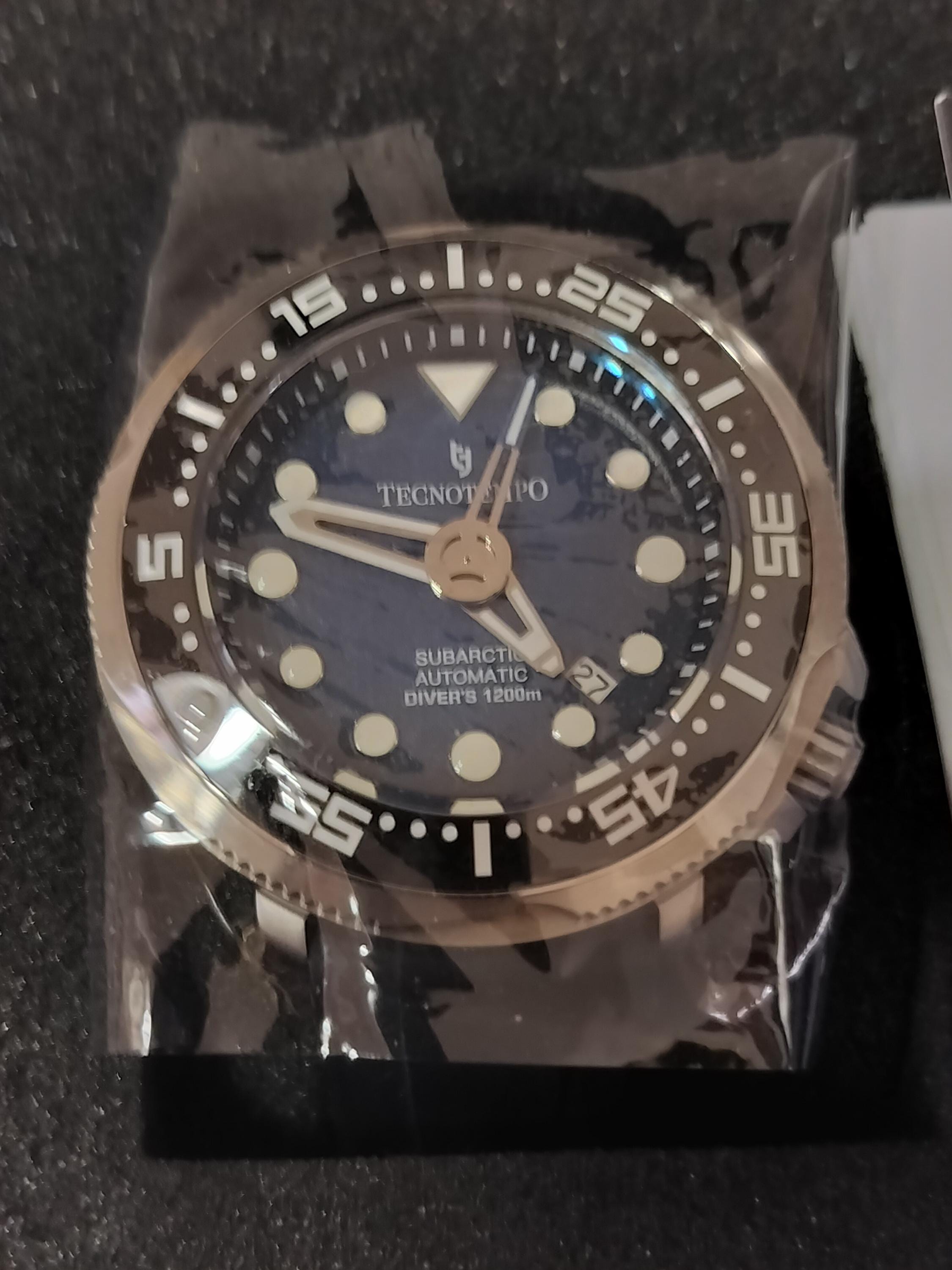 Montre Automatique Tecnotempo Homme – Boîtier Acier Noir, Cadran Noir, Mouvement Mécanique, Neuf Avec étiquettes