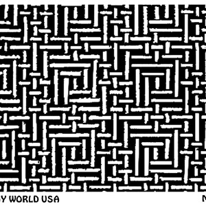 Peut inclure: Motif abstrait noir et blanc avec un design tissé ou en vannerie. Le texte "ART CLAY WORLD USA" et "MAZED" se trouve en bas de l'image.