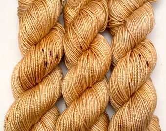 Hand Dyed Yarn "Wheat Kings" Yellow Blonde Tan Gold Brown Orange Speckled Merino DK  Superwash 243yds 100g