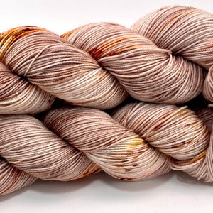 Hand Dyed Yarn Caramel Mochaccino Brown Beige Copper Red Pink Gold Speckled Merino DK Superwash 243 100g image 5