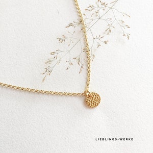 Feine Kette mit gehämmertem Plättchen Anhänger 925 Silber vergoldet/Kette gold /Geschenke für sie