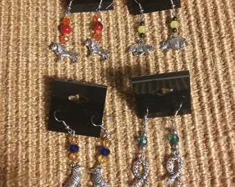 Pendientes de animales de la casa
