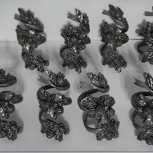 8 SEAGULL PEWTER Napkin Rings - Vintage 1994 - Christmas Pinecones Bows Ribbons Holly / Greenery Foliage - Rare #NR24G Serviette Holders Box