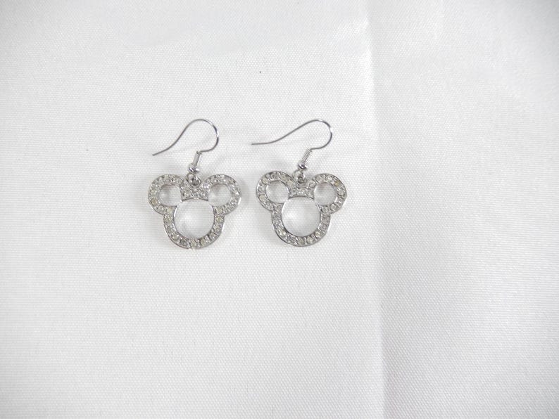 DISNEY MICKEY MOUSE Silber Ton Strass Ausgeschnitten Ohrhänger baumeln Ohrringe | © Disney | Zauberhafte Cut-Out Ohrringe Bild 2