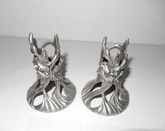 2 SEAGULL PEWTER Iris Blumen Kerzenhalter - Vintage 1991 Paar Kerzenhalter - signiert Seagull Canada Etain Zinn Zinn