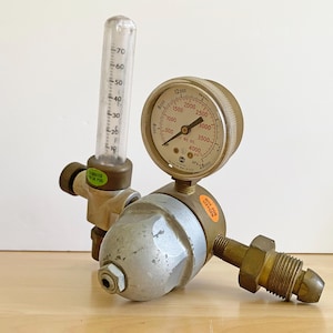 Vintage Industrial Gauge (K-G) Steampunk